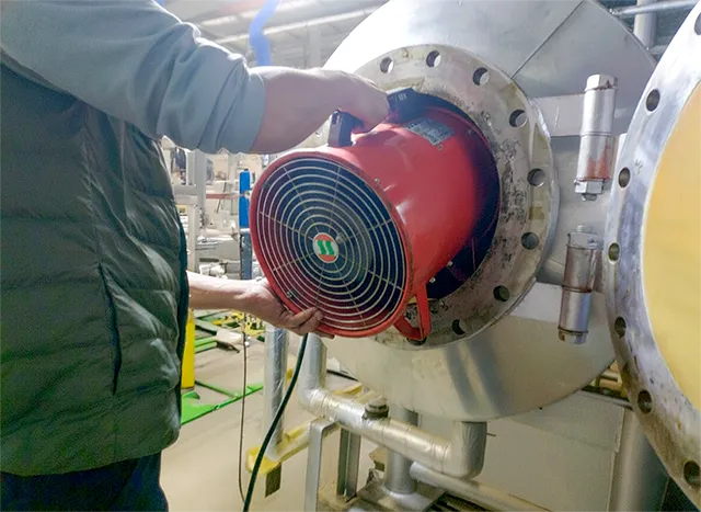 槽内換気中の写真