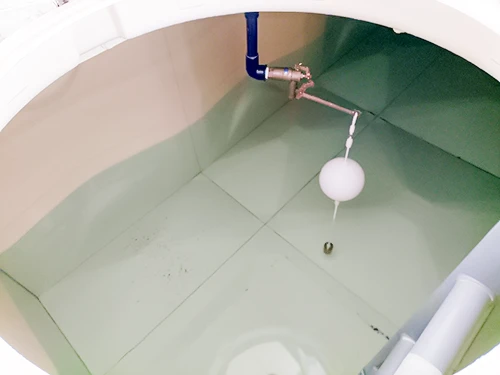 受水槽排水中の写真