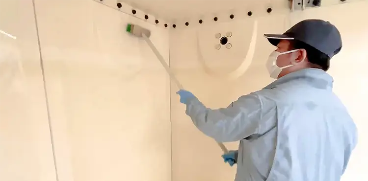 受水槽清掃イメージ画像